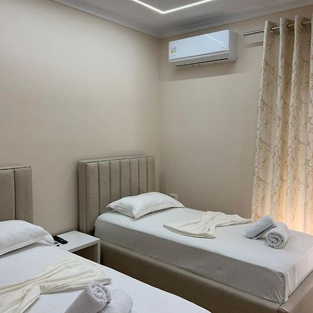 Vila Qyteza Korce Ngoại thất bức ảnh