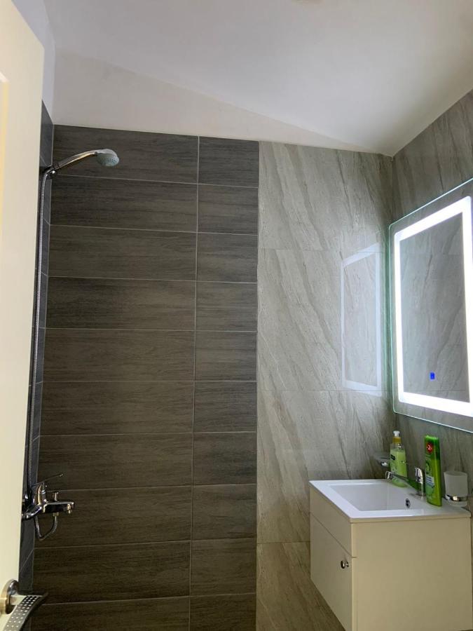 Vila Qyteza Korce Ngoại thất bức ảnh